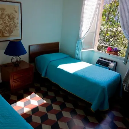 Ristorante La Vignetta فندق تْشيرنوبيو