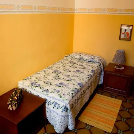 Ristorante La Vignetta 3* تْشيرنوبيو