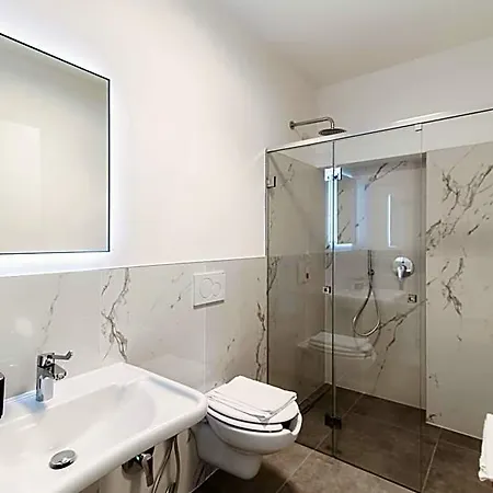 Ristorante La Vignetta Szálloda 3*